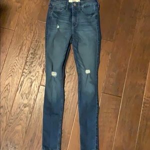 Hollister skinny jeans never worn.
